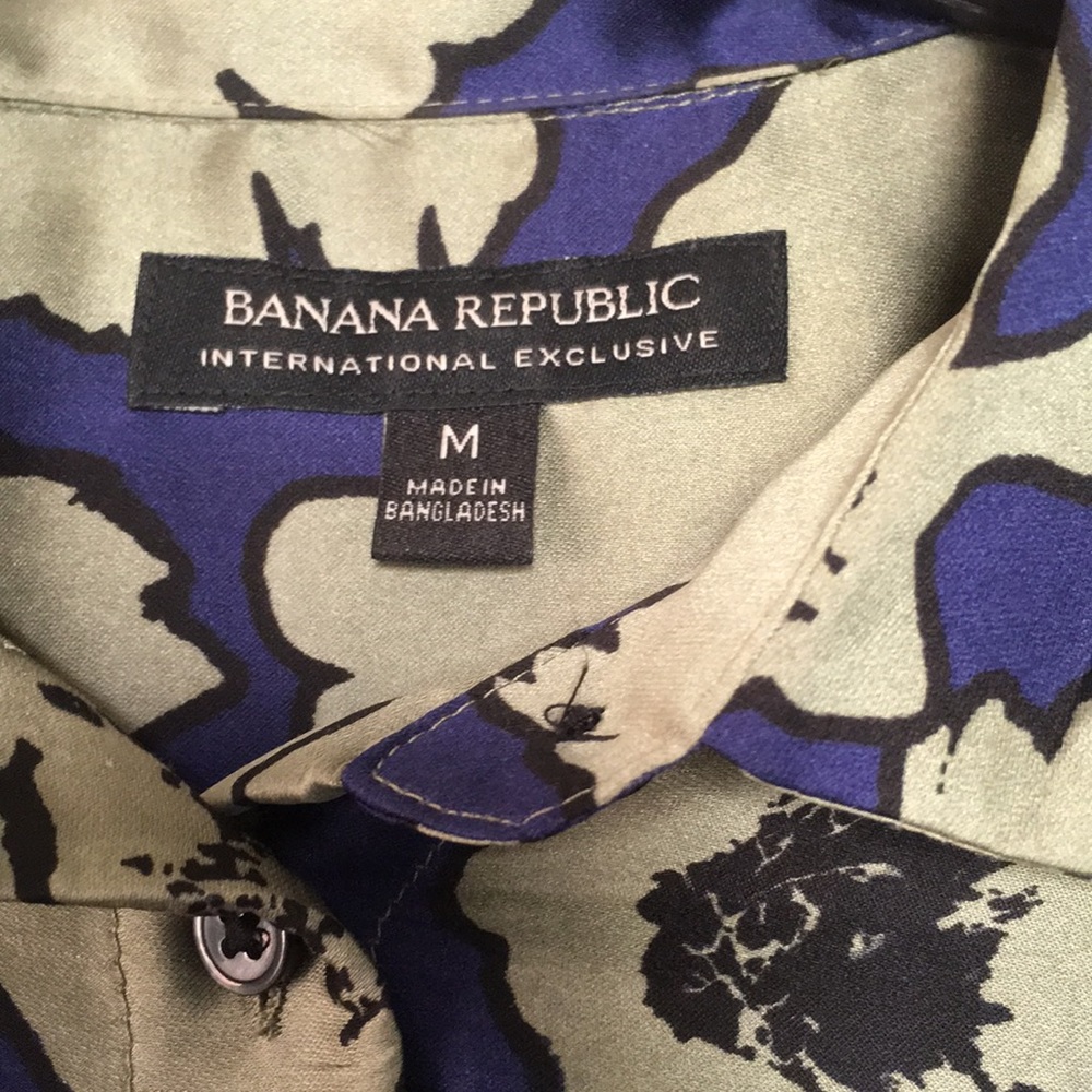 Banana Republic Blouse - Picture 2 of 3